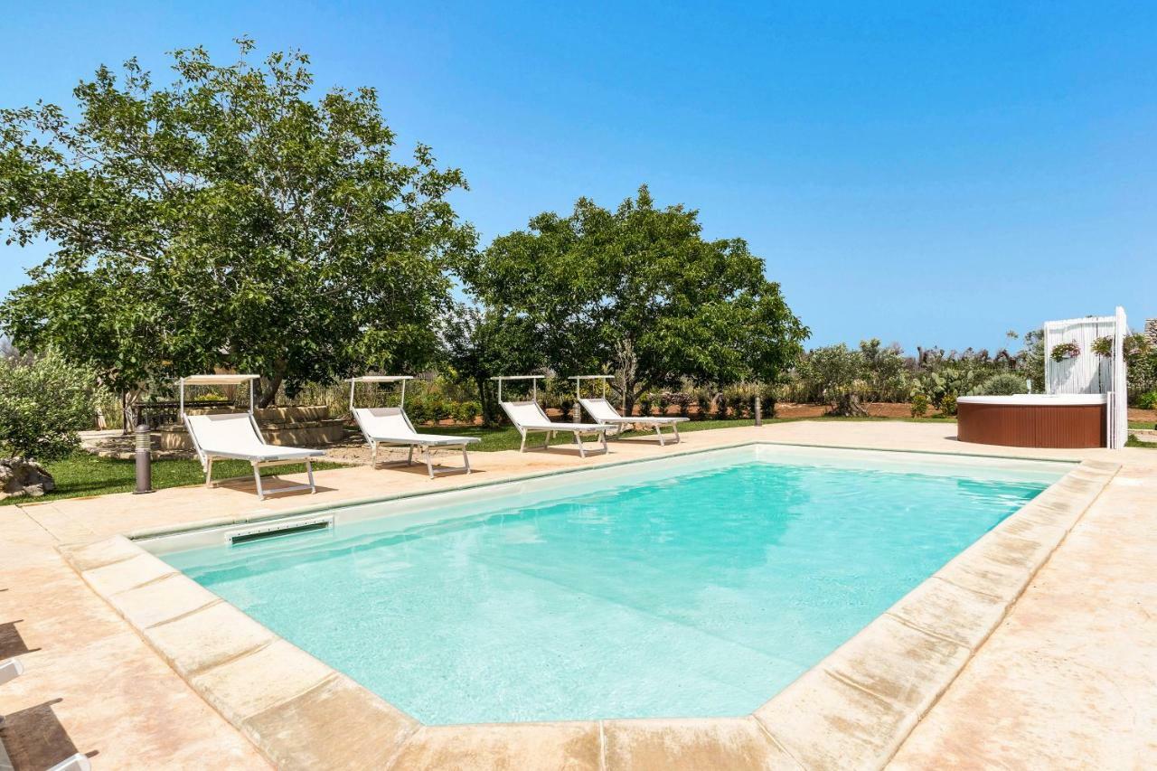 Villa Li Furneddhri Casarano Exterior foto